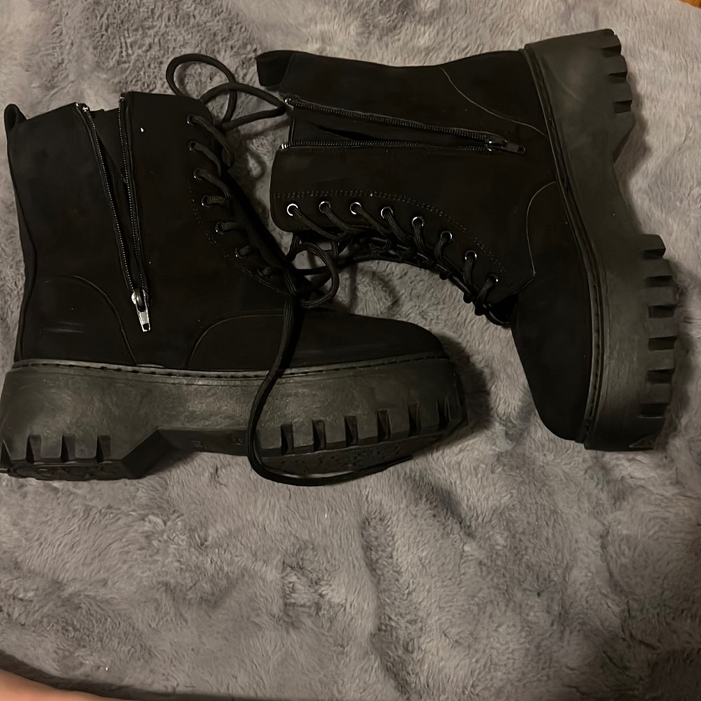 Velvet Rogue Platform Boots W/O Box